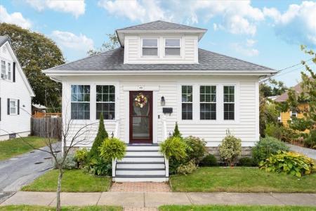 26 Elinora Street, East Providence, Rhode Island 02915, Stati Uniti