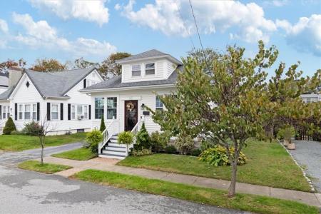 26 Elinora Street, East Providence, Rhode Island 02915, Stati Uniti
