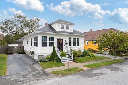 26 Elinora Street, East Providence, Rhode Island 02915, Stati Uniti