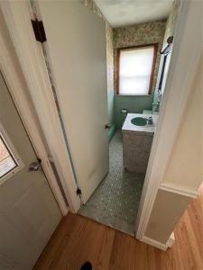 13 Ivanhoe Street, Johnston, Rhode Island 02919, USA
