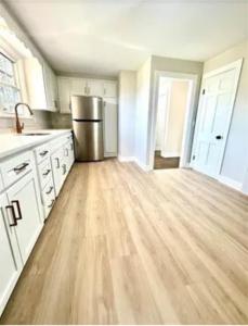 426 Metacom Avenue 2, Bristol, Rhode Island 02809, HOA KỲ