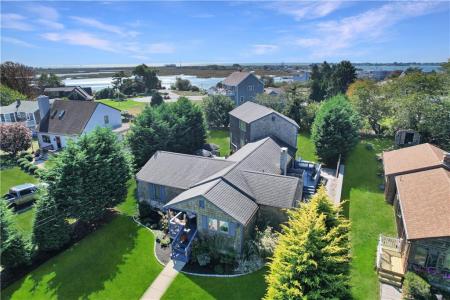 76 Hartford Avenue, South Kingstown, Rhode Island 02879, USA