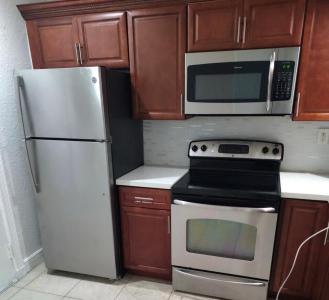 Lauderdale Lakes, Florida 33311