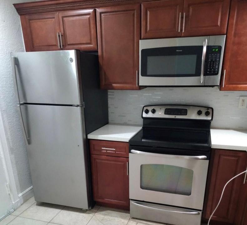 Lauderdale Lakes, Florida 33311