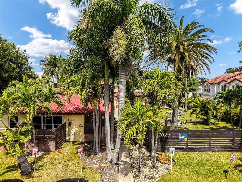 2625 NE 13th Ct, Fort Lauderdale, Florida 33304