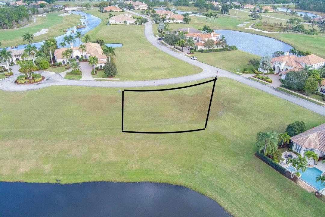 102 SE Santa Lucia, Port Saint Lucie, Florida 34984