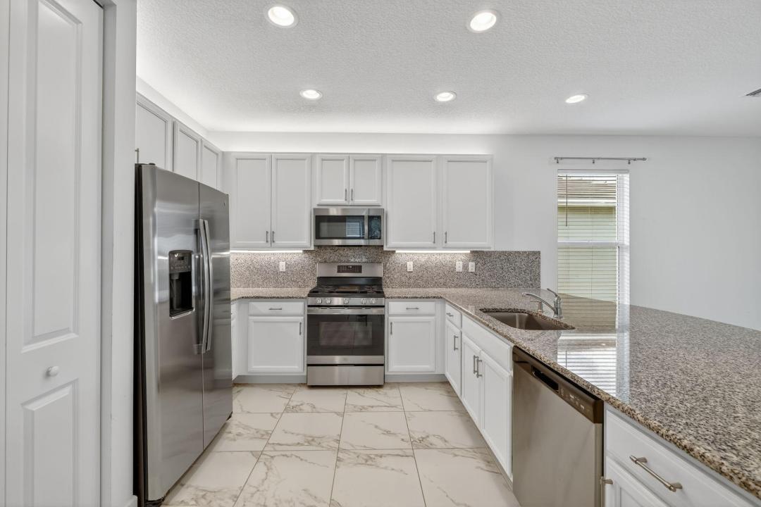 11650 SW Moon River Way, Port Saint Lucie, Florida 34987