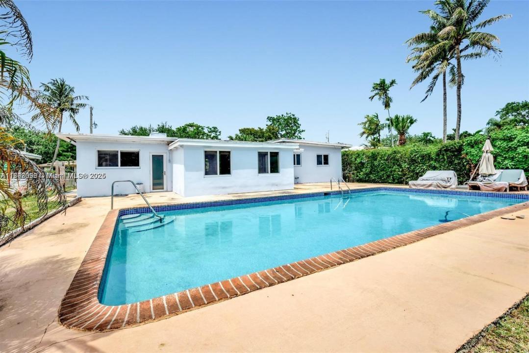 820 NE 115th St, Biscayne Park, Flórida 33161, Estados Unidos