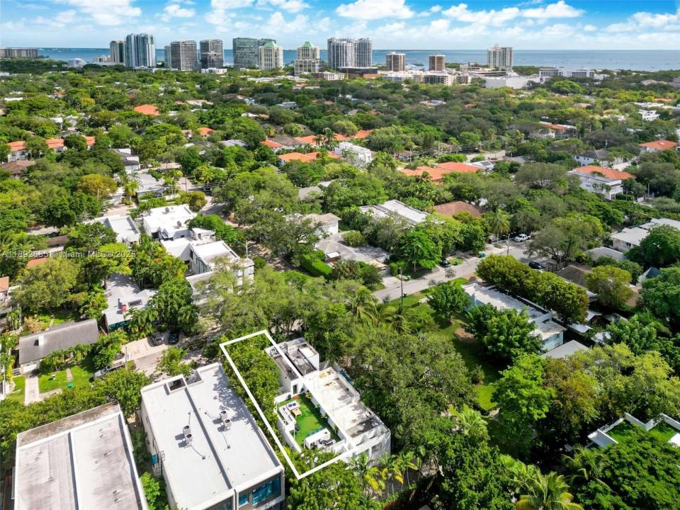 3094 Indiana Street 3094, Coconut Grove, Florida 33133, Estados Unidos