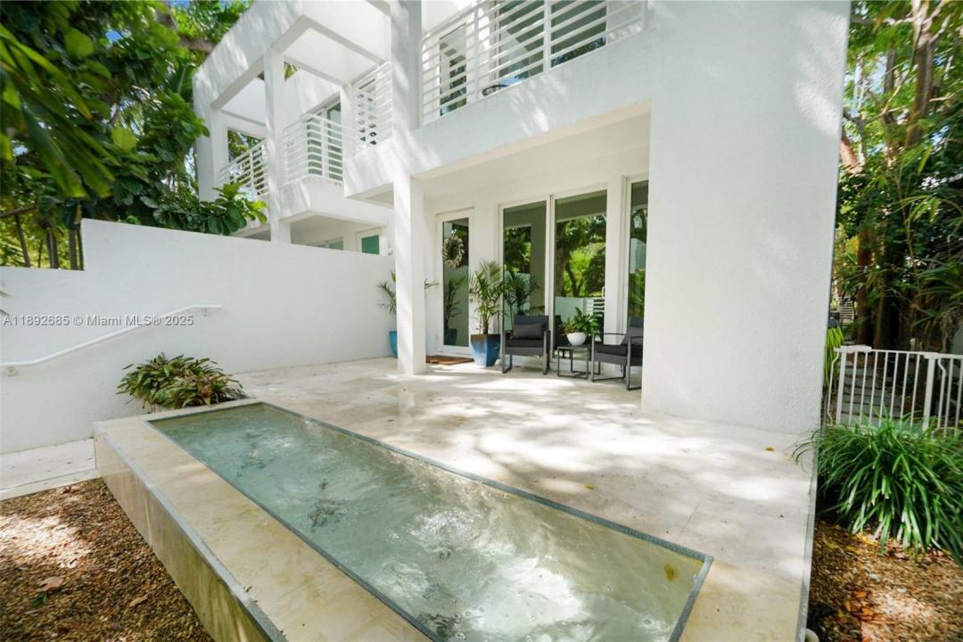 3094 Indiana Street 3094, Coconut Grove, Florida 33133, Estados Unidos