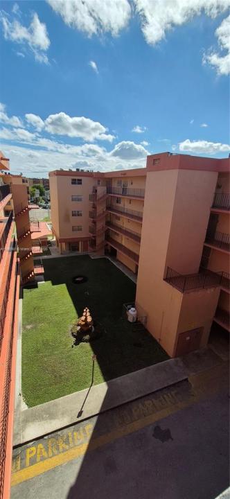 1850 W 56 2410, Hialeah, 佛罗里达州 33012, 美国