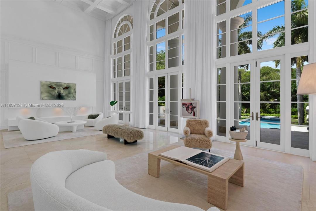 26 Tahiti Beach Island Rd, Coral Gables, Florida 33143