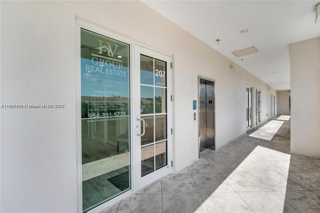 2501 SW 101st Ave 1-207, Miramar, Floryda 33025, USA