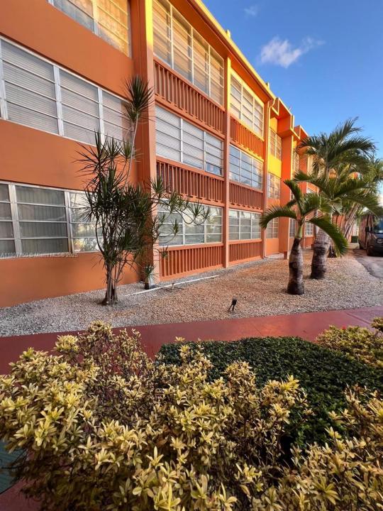 1591 NE Miami Gardens Dr 107, Miami, Florida 33179