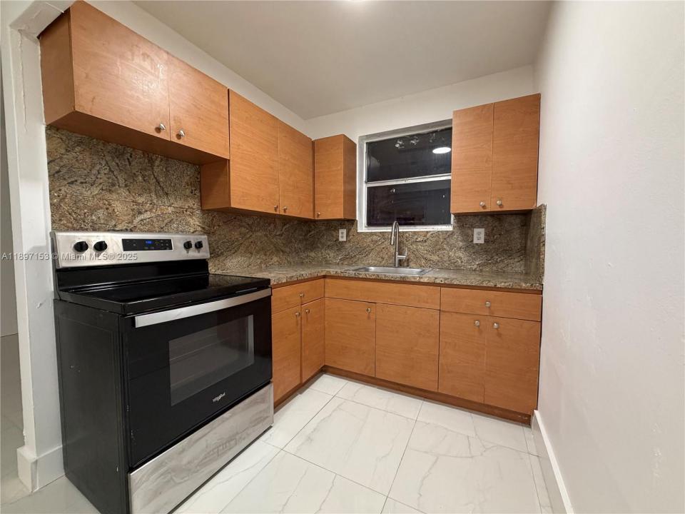 3100 NW 135th St 4, Opa-Locka, Florida 33054