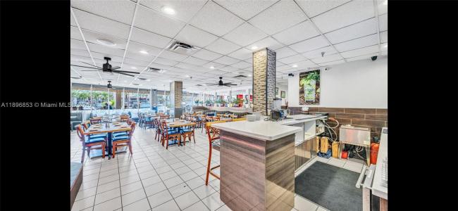 17020 Collins Ave, Sunny Isles Beach, 佛羅里達州 33160, 美國
