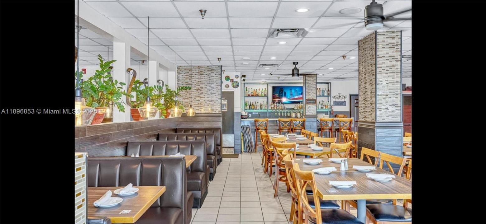 17020 Collins Ave, Sunny Isles Beach, 佛羅里達州 33160, 美國