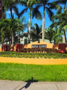 1663 SE 27th Dr 202, Homestead, Florida 33035, USA