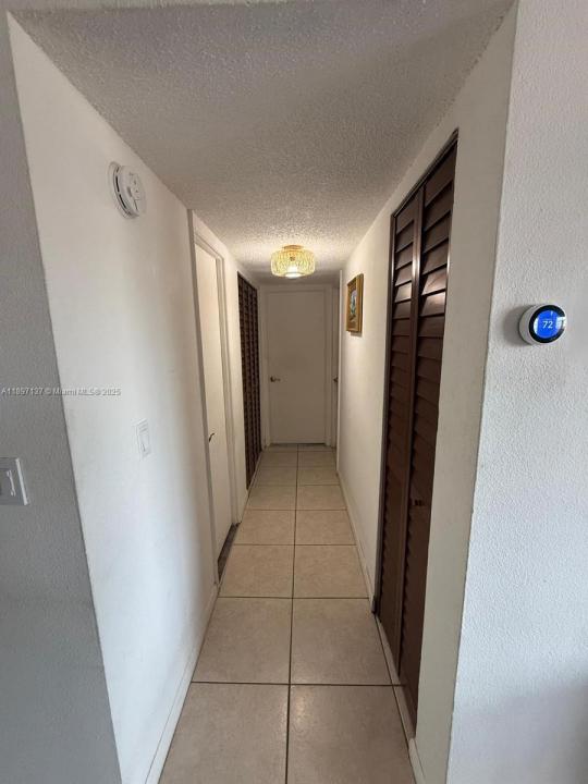 9350 Fontainebleau Blvd 401, Miami, Florida 33172, USA