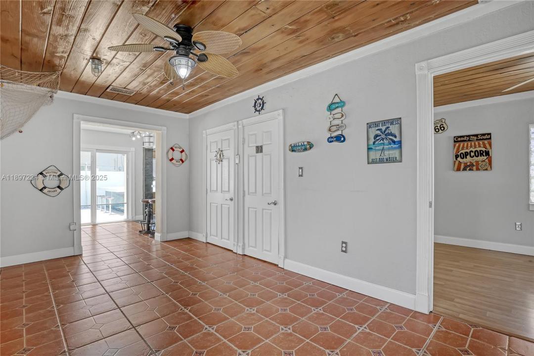 213 E 25th St, Riviera Beach, Florida 33404, HOA KỲ