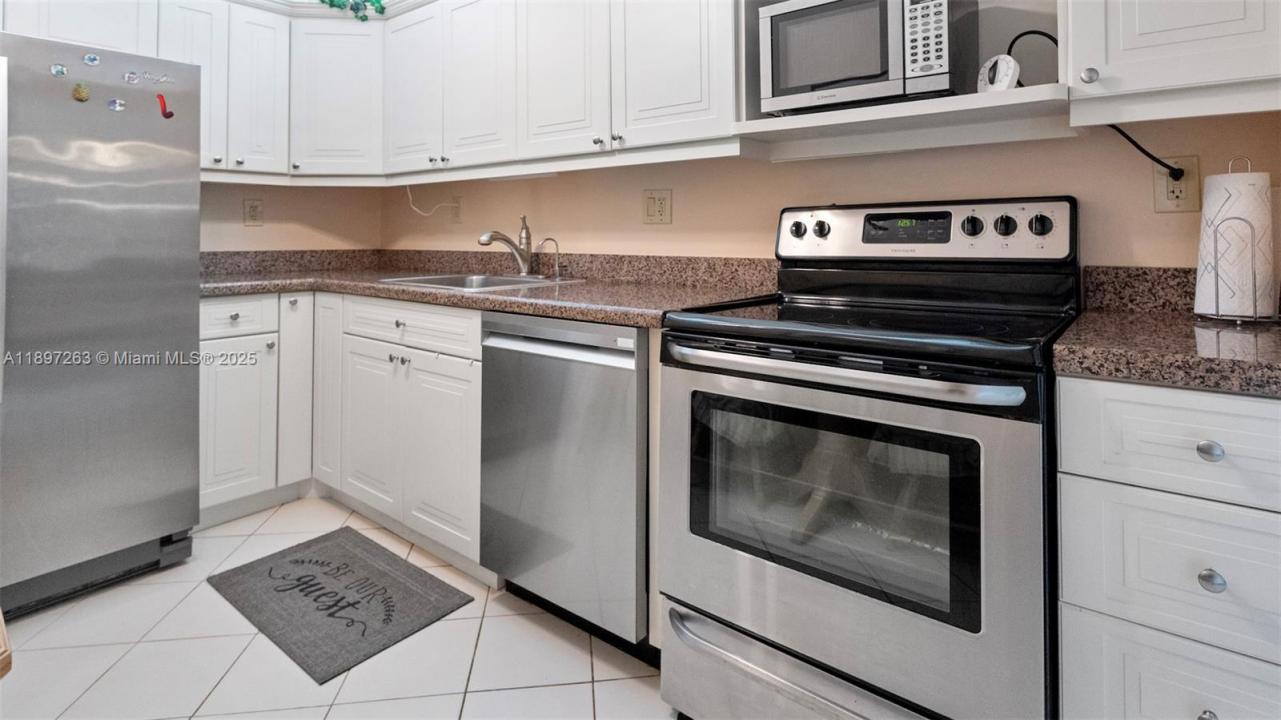 3701 N Country Club Dr 606, Aventura, Florida 33180, Estados Unidos