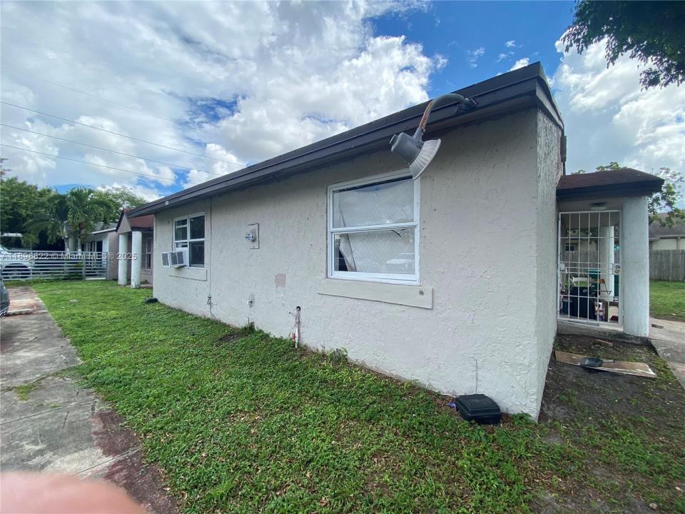 3956 NW 182nd Ln, Miami Gardens, Flórida 33055, Estados Unidos