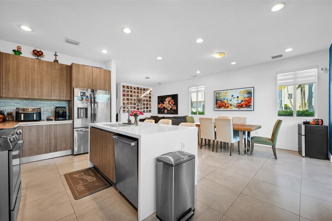 7179 NW 102nd Pl, Doral, Florida 33178, Estados Unidos