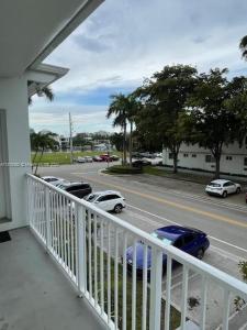 9300 E Bay Harbor Dr 205, Bay Harbor Islands, Florida 33154, USA