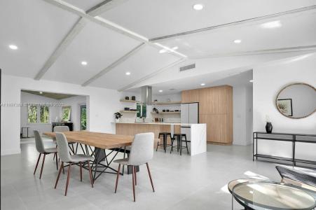 117 NE 20th St, Wilton Manors, 佛罗里达州 33305, 美国