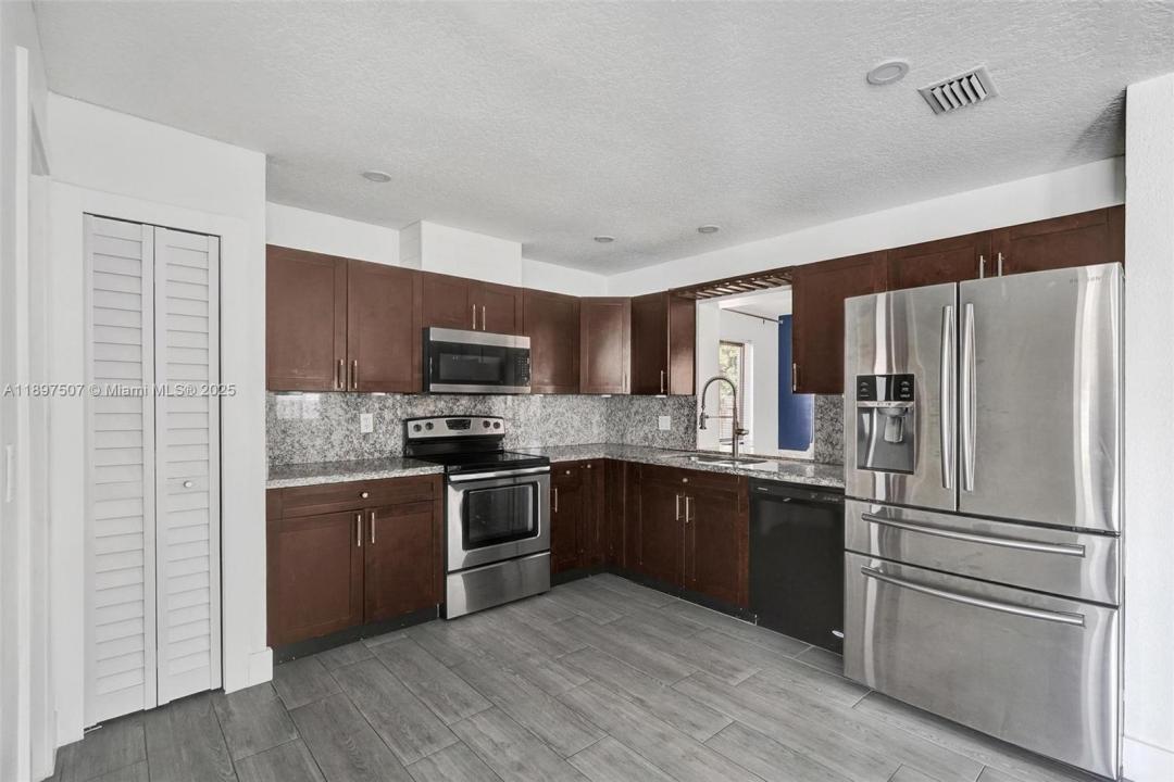 8105 SW 19th St, North Lauderdale, Flórida 33068, Estados Unidos