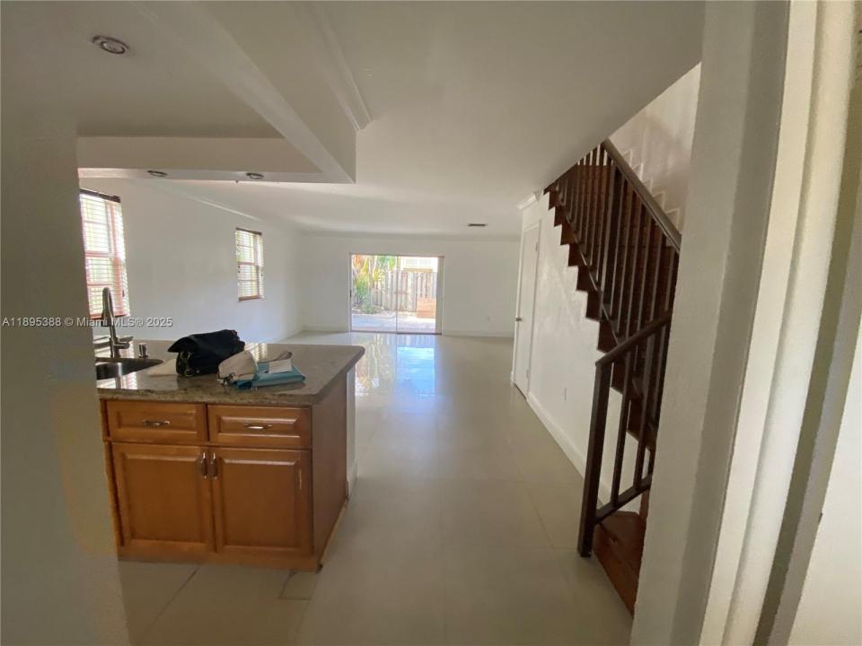 8405 SW 137 AV 8405, Miami, Flórida 33183, Estados Unidos