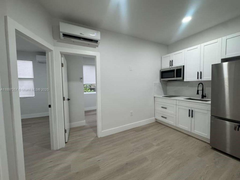 2425 SW 6th St 5A, Miami, Flórida 33135, Estados Unidos