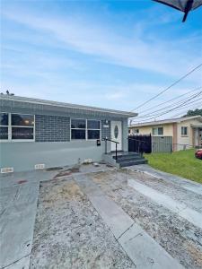 2783 - 2785 SW 33rd Ct, Miami, Florida 33133, USA