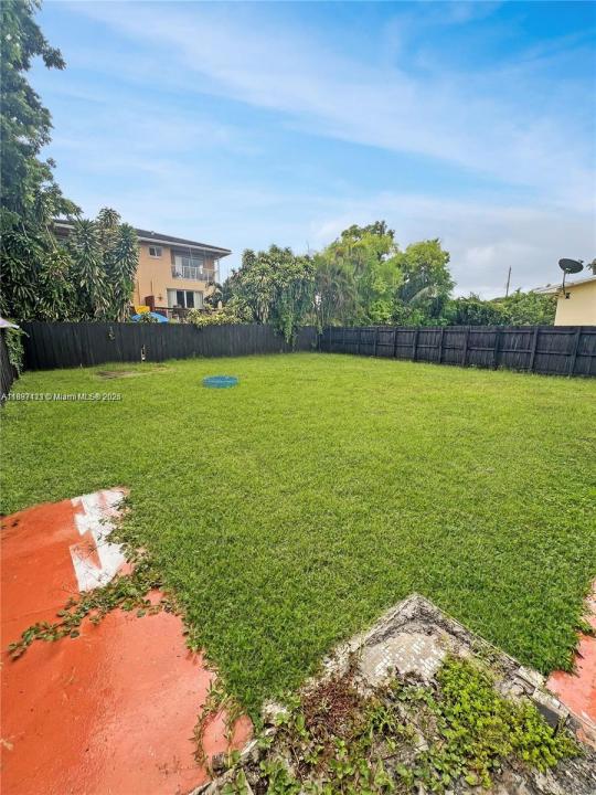 2783 - 2785 SW 33rd Ct, Miami, Флорида 33133, Соединенные Штаты
