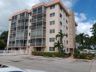 1830 Dixieanna St 503, Hollywood, Florida 33020, USA