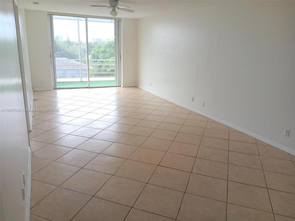 1830 Dixieanna St 503, Hollywood, Флорида 33020, Соединенные Штаты