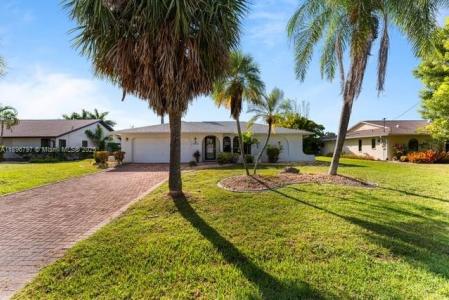 5024 Skyline Blvd, Cape Coral, Florida 33914, USA