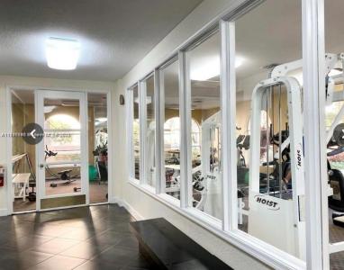 19215 Glenmoor Dr 1, West Palm Beach, Florida 33409, USA