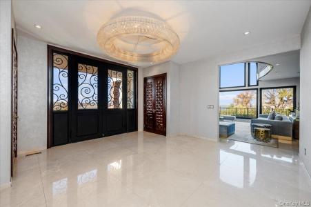 25 Edgewater Lane, North Hempstead, New York 11023, États-Unis