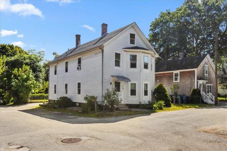 84 Spruce Street, Warwick, Rhode Island 02886, États-Unis