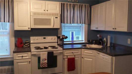 6 Warner Place 2, Newport, Rhode Island 02840, USA