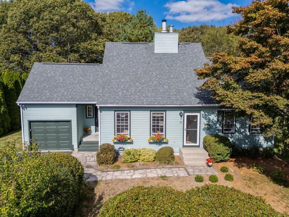 82 Foster Sheldon Road, South Kingstown, Rhode Island 02879, USA