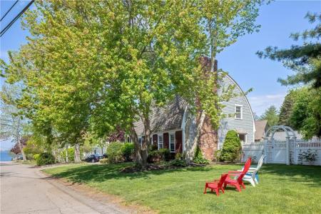 35 Fales Road, Bristol, Rhode Island 02809, USA