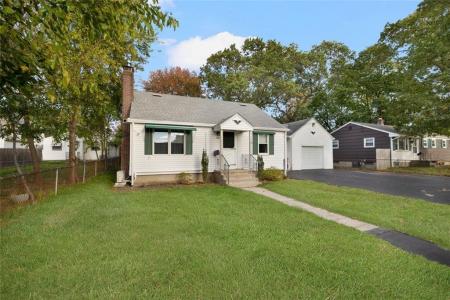 120 Gould Avenue, Warwick, Rhode Island 02888, États-Unis