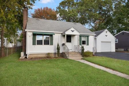 120 Gould Avenue, Warwick, Rhode Island 02888, États-Unis