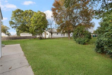 120 Gould Avenue, Warwick, Rhode Island 02888, États-Unis