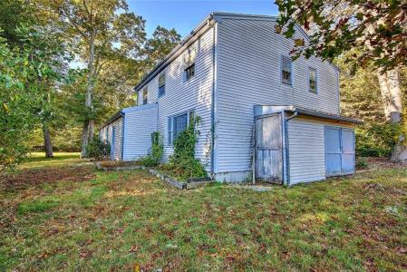 118 Charlotte White Extension, Westport, Massachusetts 02790, USA