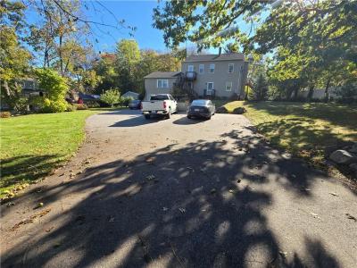 180 South Main Street B, Burrillville, Rhode Island 02859, Estados Unidos
