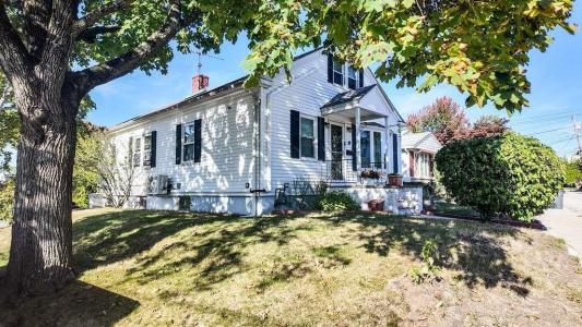 39 Bolton Avenue, Providence, Rhode Island 02908