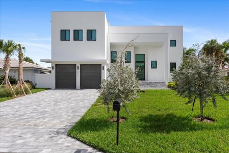 2751 NE 22nd Court, Hilsboro Harbor, Pompano Beach, Florida 33062